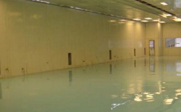 天峻自流平环氧地坪中涂